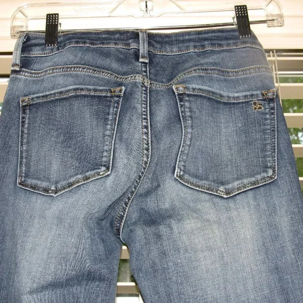 JESSICA SIMPSON Kiss Me Super Skinny Jeans Size 28
